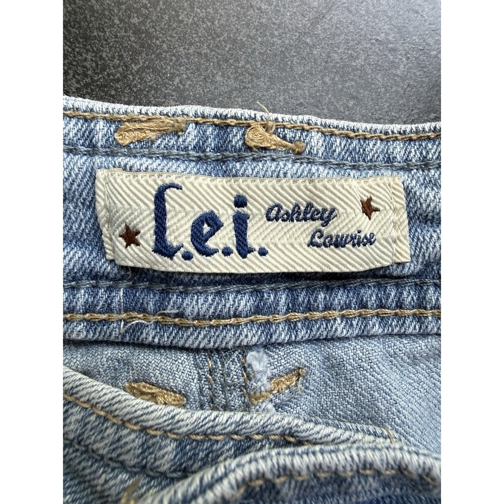 Vintage L.e.i Juniors Size 11 Blue Low-Rise Jean Denim Shorts Y2K Cutoffs Summer - Picture 2 of 9